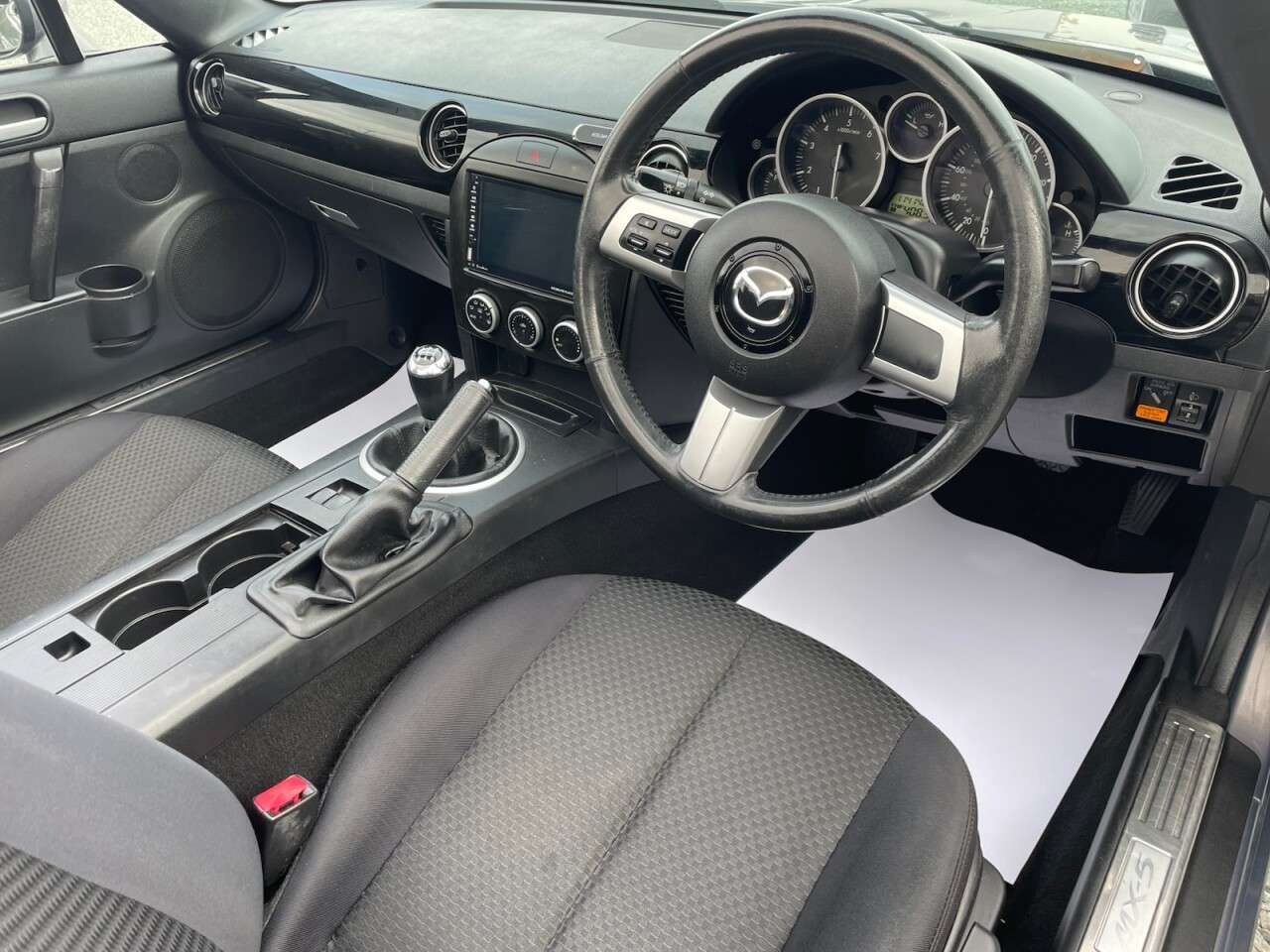 2006 MAZDA MX-5 2006 MAZDA MX-5