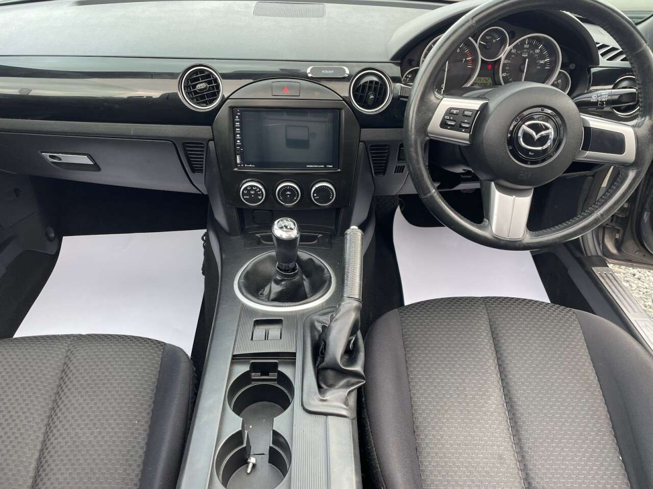 2006 MAZDA MX-5 2006 MAZDA MX-5