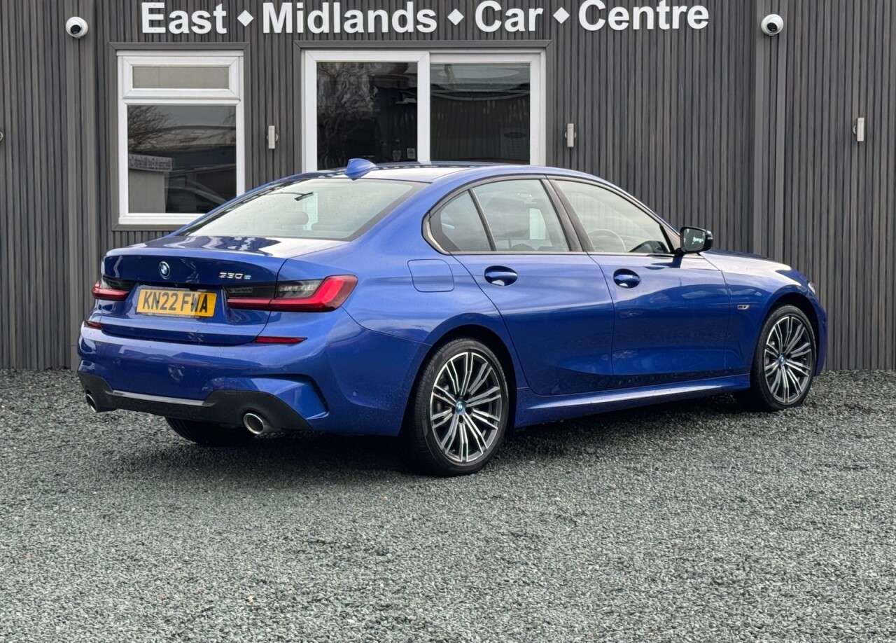 A 2022 BMW 3 SERIES 2.0 330e 12kWh M Sport Saloon 4dr Petrol Plug-in Hybrid Auto Euro 6 (s/s) ( A 2022 BMW 3 SERIES 2.0 330e 12kWh M Sport Saloon 4dr Petrol Plug-in Hybrid Auto Euro 6 (s/s) (