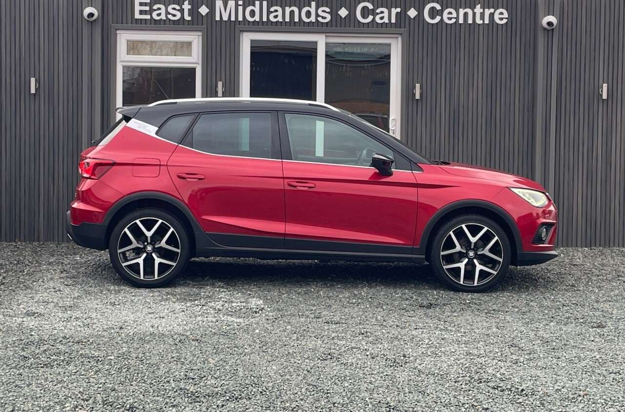 A 2019 SEAT ARONA 1.0 TSI GPF FR Sport SUV 5dr Petrol Manual Euro 6 (s/s) (115 ps) A 2019 SEAT ARONA 1.0 TSI GPF FR Sport SUV 5dr Petrol Manual Euro 6 (s/s) (115 ps)