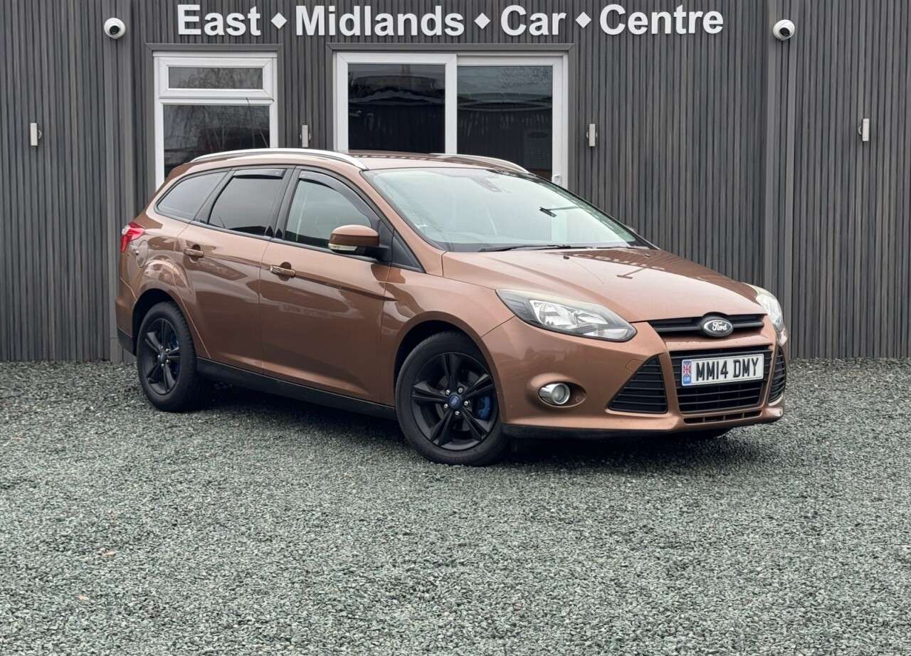 A 2014 FORD FOCUS 1.6 TDCi Zetec Estate 5dr Diesel Manual Euro 5 (s/s) (115 ps) A 2014 FORD FOCUS 1.6 TDCi Zetec Estate 5dr Diesel Manual Euro 5 (s/s) (115 ps)