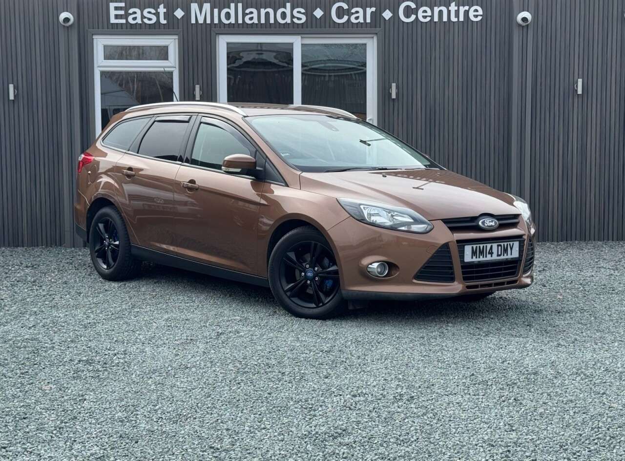 A 2014 FORD FOCUS 1.6 TDCi Zetec Estate 5dr Diesel Manual Euro 5 (s/s) (115 ps) A 2014 FORD FOCUS 1.6 TDCi Zetec Estate 5dr Diesel Manual Euro 5 (s/s) (115 ps)