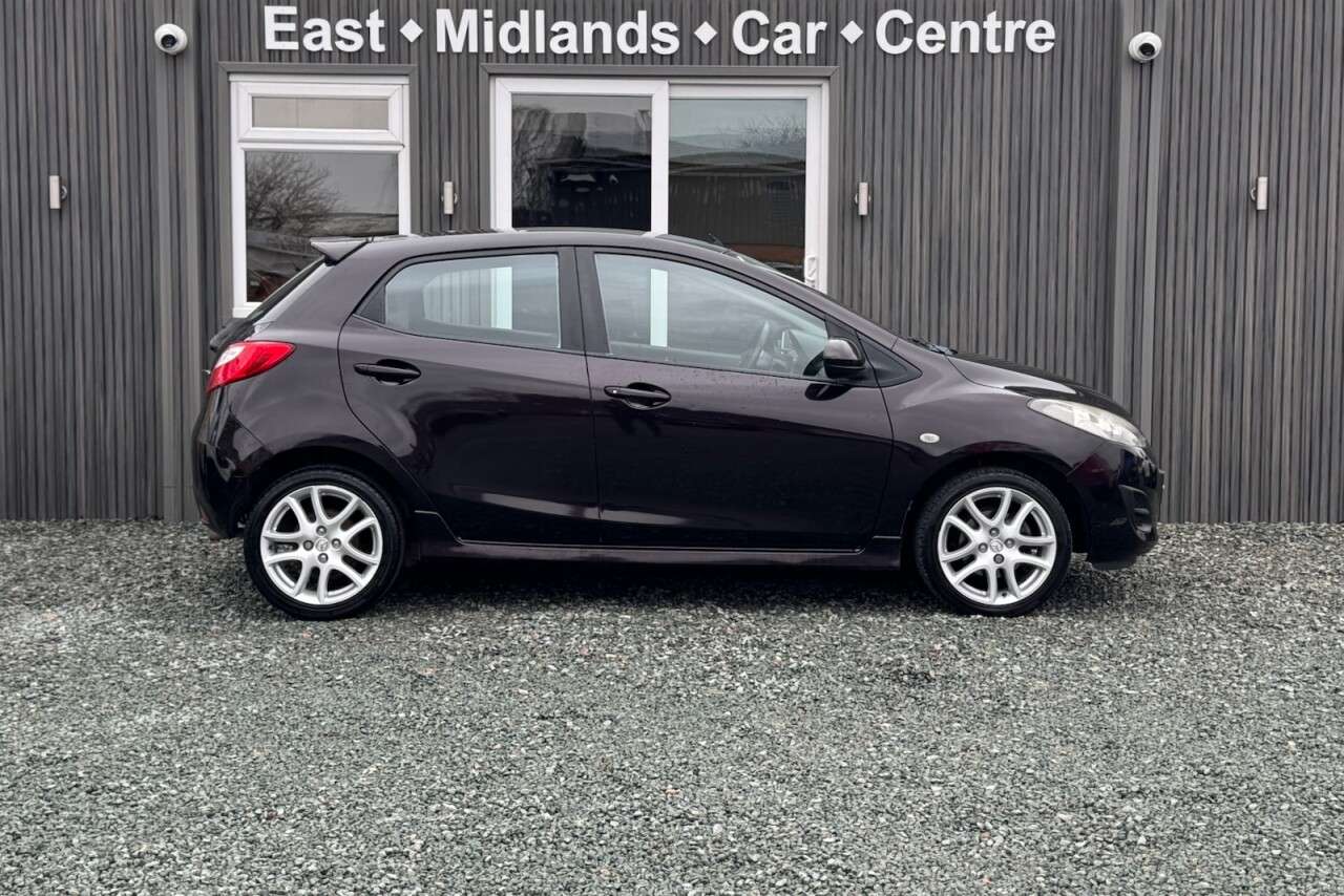 A 2010 MAZDA MAZDA2 1.3 Tamura Hatchback 5dr Petrol Manual Euro 5 (84 ps) A 2010 MAZDA MAZDA2 1.3 Tamura Hatchback 5dr Petrol Manual Euro 5 (84 ps)