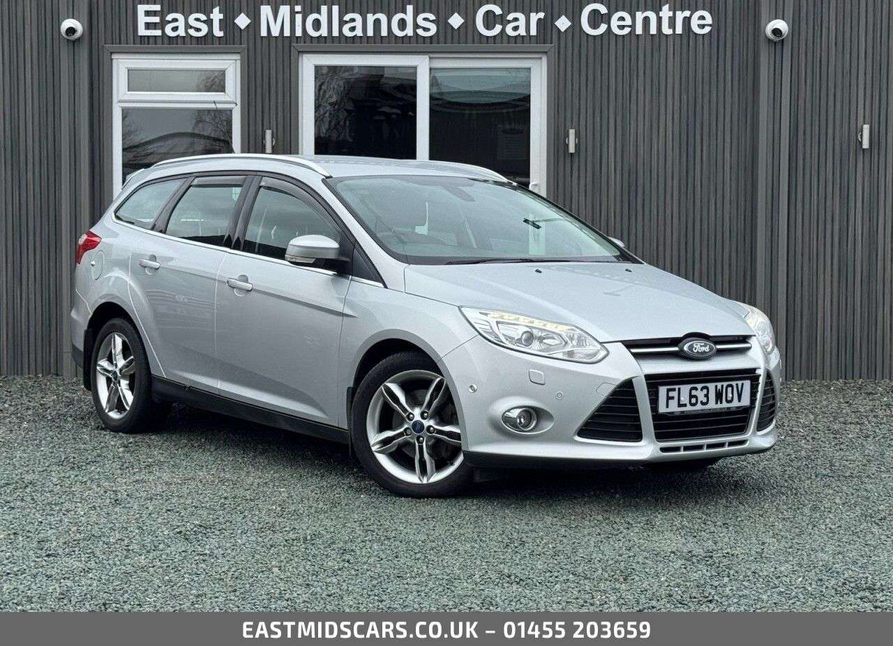 A 2013 FORD FOCUS 1.6T EcoBoost Titanium X Estate 5dr Petrol Manual Euro 5 (s/s) (182 ps) A 2013 FORD FOCUS 1.6T EcoBoost Titanium X Estate 5dr Petrol Manual Euro 5 (s/s) (182 ps)