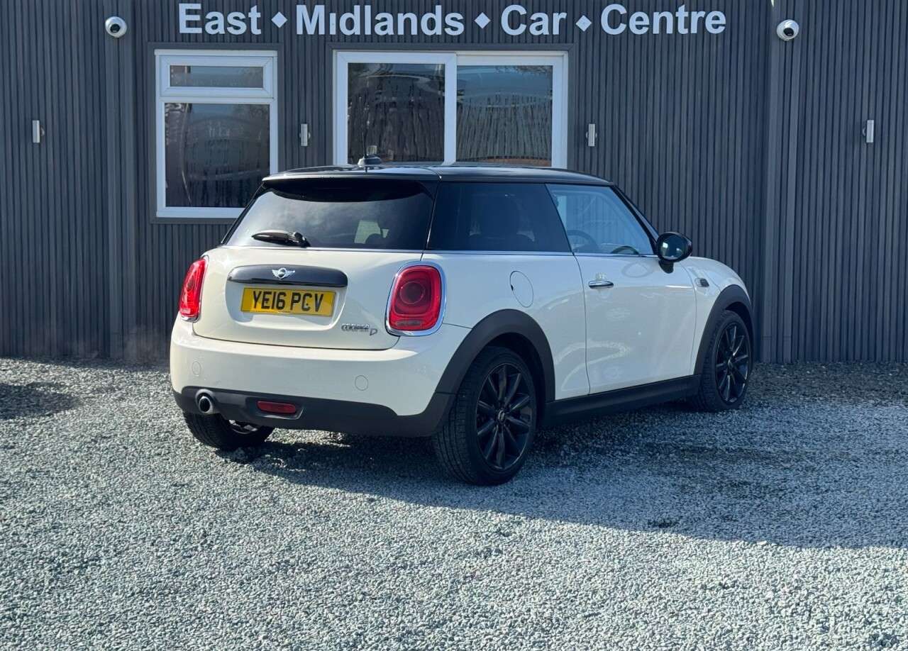 A 2016 MINI HATCH 1.5 Cooper D Hatchback 3dr Diesel Manual Euro 6 (s/s) (116 ps) A 2016 MINI HATCH 1.5 Cooper D Hatchback 3dr Diesel Manual Euro 6 (s/s) (116 ps)