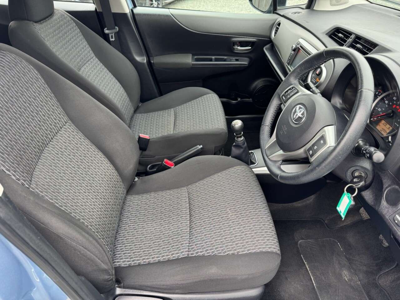 2014 TOYOTA YARIS 2014 TOYOTA YARIS