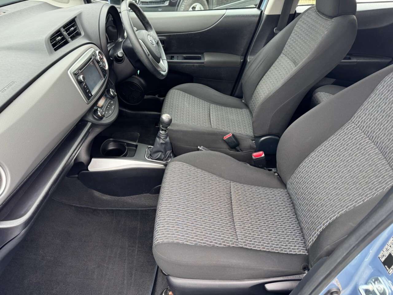 2014 TOYOTA YARIS 2014 TOYOTA YARIS