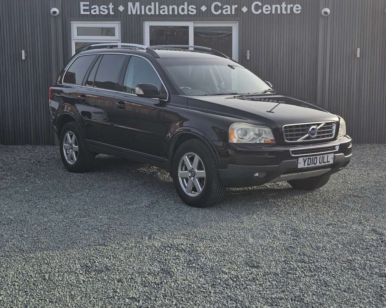 A 2010 VOLVO XC90 2.4 D5 Active SUV 5dr Diesel Geartronic AWD (224 g/km, 182 bhp) A 2010 VOLVO XC90 2.4 D5 Active SUV 5dr Diesel Geartronic AWD (224 g/km, 182 bhp)