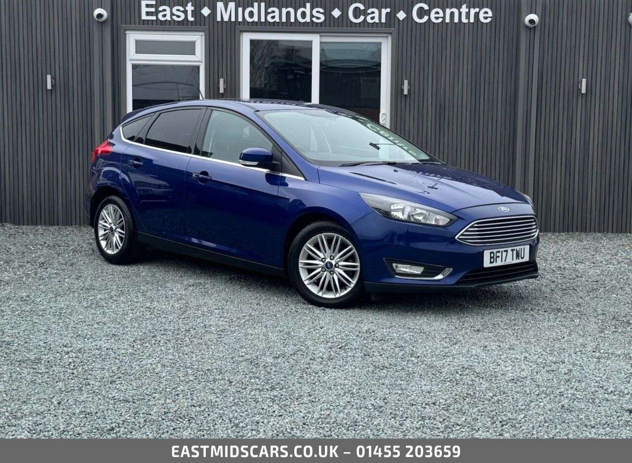 A 2017 FORD FOCUS 1.0T EcoBoost Zetec Edition Hatchback 5dr Petrol Manual Euro 6 (s/s) (100 p A 2017 FORD FOCUS 1.0T EcoBoost Zetec Edition Hatchback 5dr Petrol Manual Euro 6 (s/s) (100 p