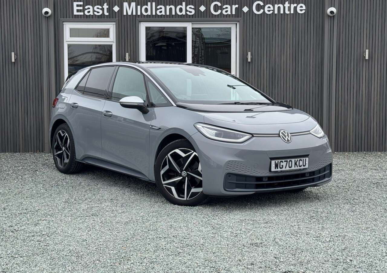 A 2020 VOLKSWAGEN ID.3 Pro Performance 58kWh 1ST Edition Hatchback 5dr Electric Auto (204 ps) A 2020 VOLKSWAGEN ID.3 Pro Performance 58kWh 1ST Edition Hatchback 5dr Electric Auto (204 ps)