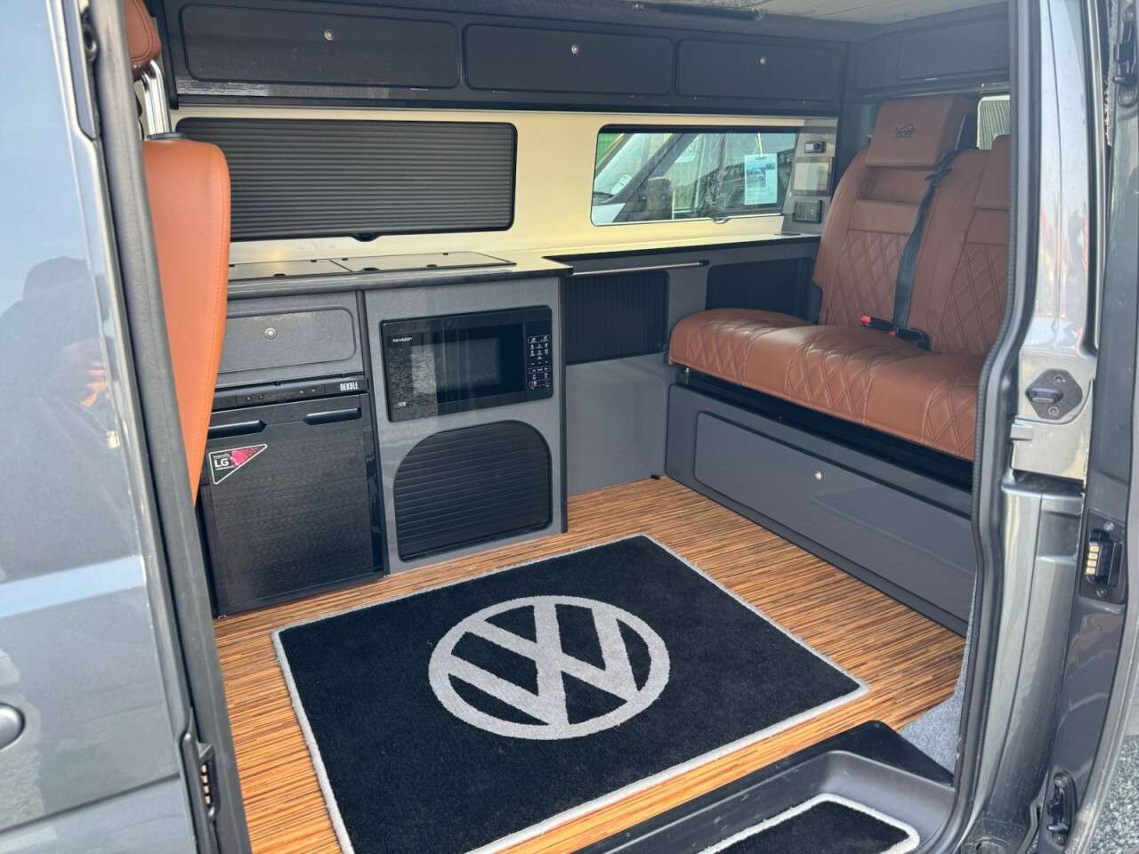 A 2024 VOLKSWAGEN TRANSPORTER 2.0 TDI T28 Highline T6.1 LWB Campervan 5dr Diesel DSG FWD LWB Euro 6 (s/s) A 2024 VOLKSWAGEN TRANSPORTER 2.0 TDI T28 Highline T6.1 LWB Campervan 5dr Diesel DSG FWD LWB Euro 6 (s/s)