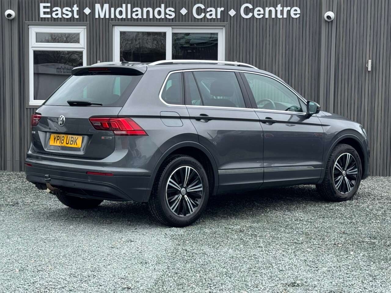 A 2018 VOLKSWAGEN TIGUAN 2.0 TDI SE Navigation SUV 5dr Diesel Manual 4Motion Euro 6 (s/s) (150 ps) A 2018 VOLKSWAGEN TIGUAN 2.0 TDI SE Navigation SUV 5dr Diesel Manual 4Motion Euro 6 (s/s) (150 ps)