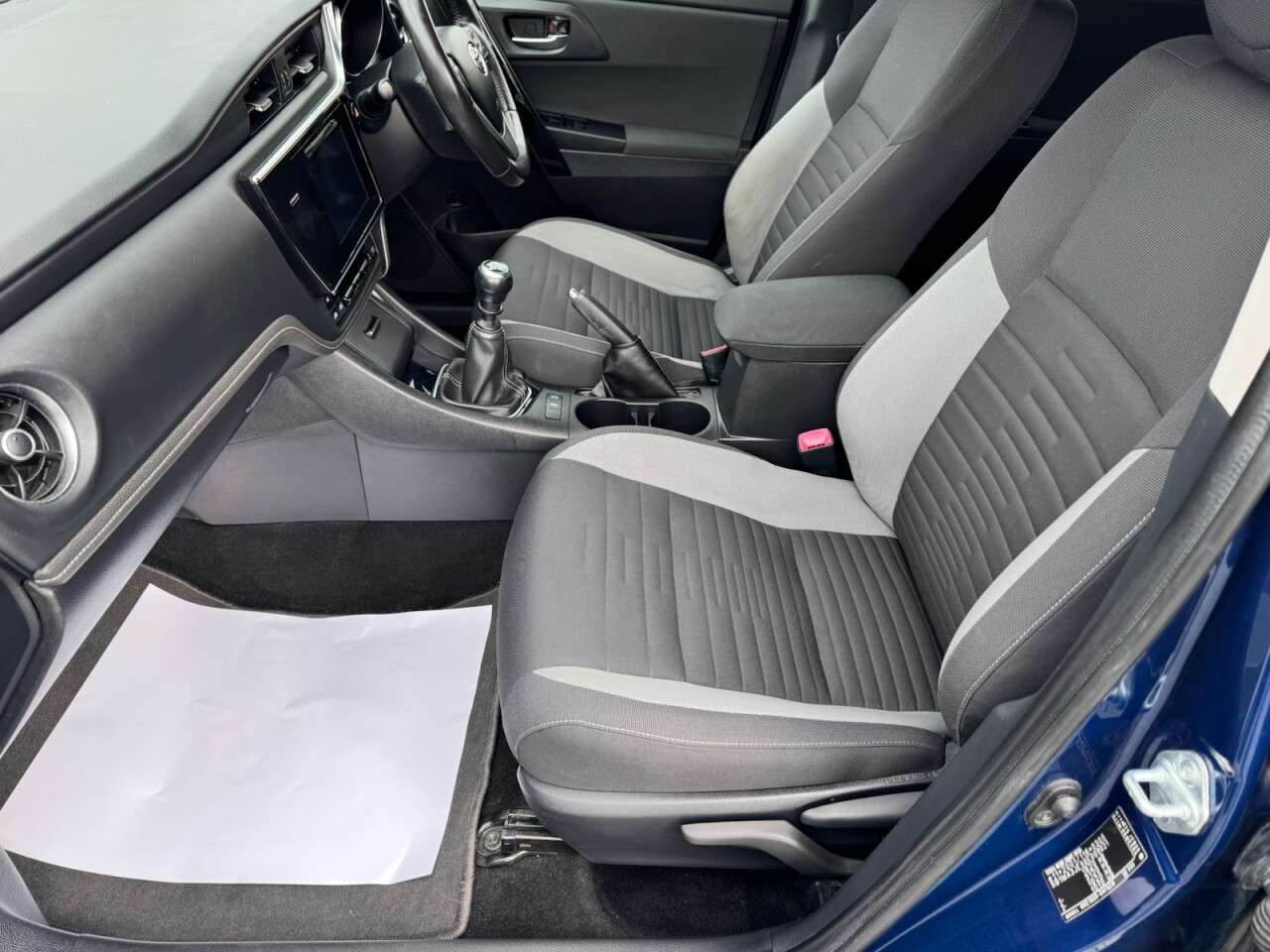 2015 TOYOTA AURIS 2015 TOYOTA AURIS