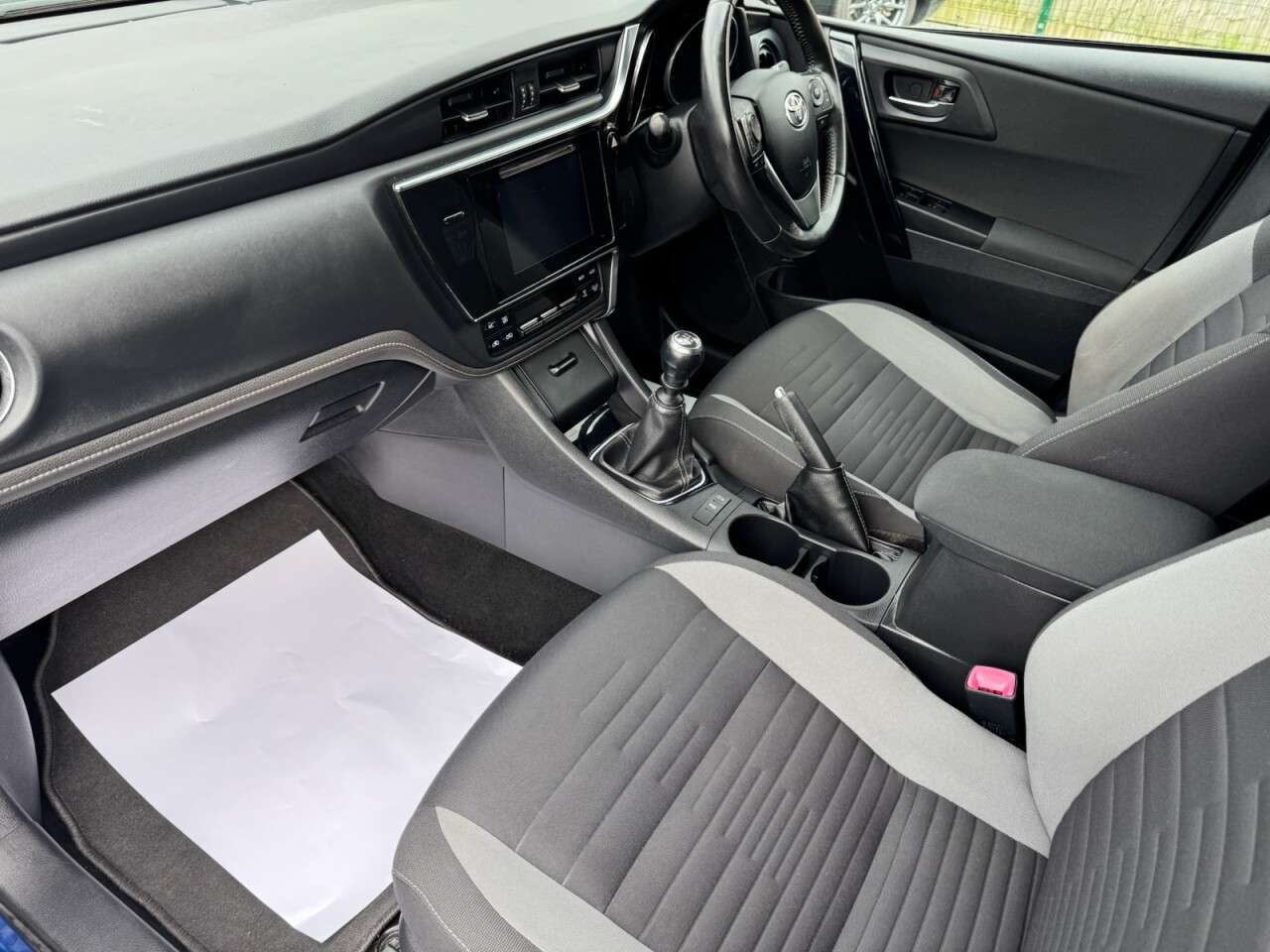 2015 TOYOTA AURIS 2015 TOYOTA AURIS