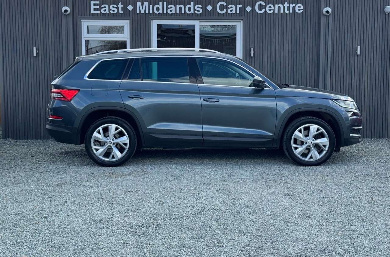 A 2017 SKODA KODIAQ 2.0 TDI Edition SUV 5dr Diesel DSG 4WD Euro 6 (s/s) (7 Seat) (190 ps) A 2017 SKODA KODIAQ 2.0 TDI Edition SUV 5dr Diesel DSG 4WD Euro 6 (s/s) (7 Seat) (190 ps)