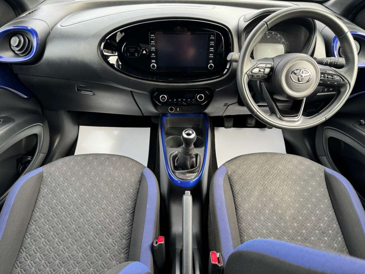 2023 TOYOTA AYGO X 2023 TOYOTA AYGO X