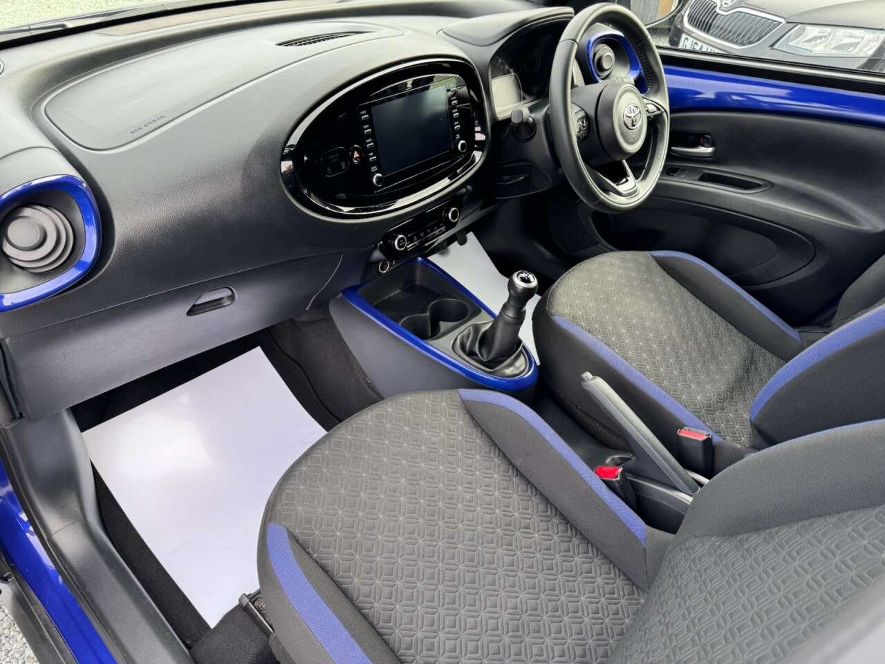 2023 TOYOTA AYGO X 2023 TOYOTA AYGO X