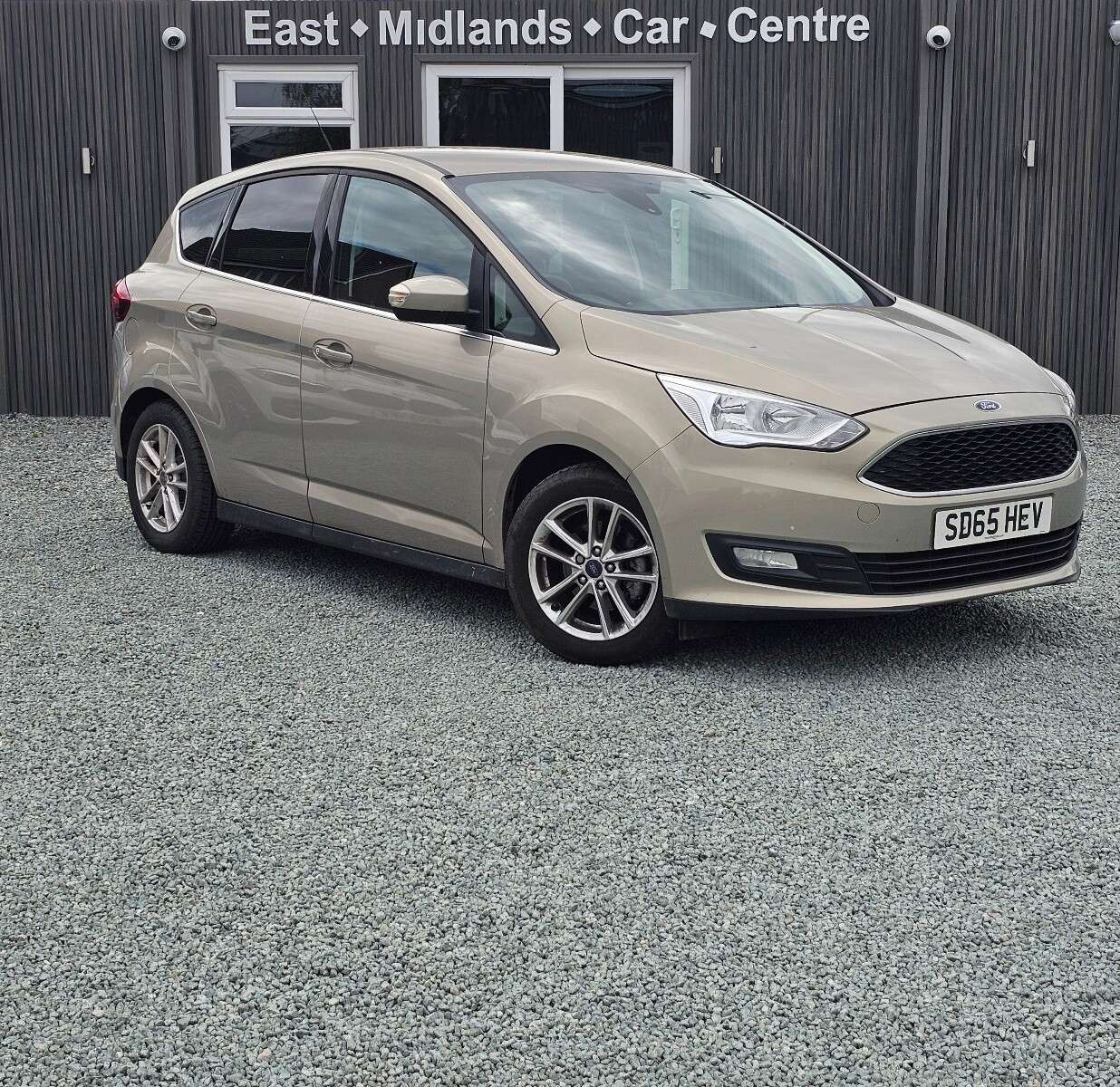 A 2015 FORD C-MAX 1.6 Ti-VCT Zetec MPV 5dr Petrol Manual Euro 6 (125 ps) A 2015 FORD C-MAX 1.6 Ti-VCT Zetec MPV 5dr Petrol Manual Euro 6 (125 ps)