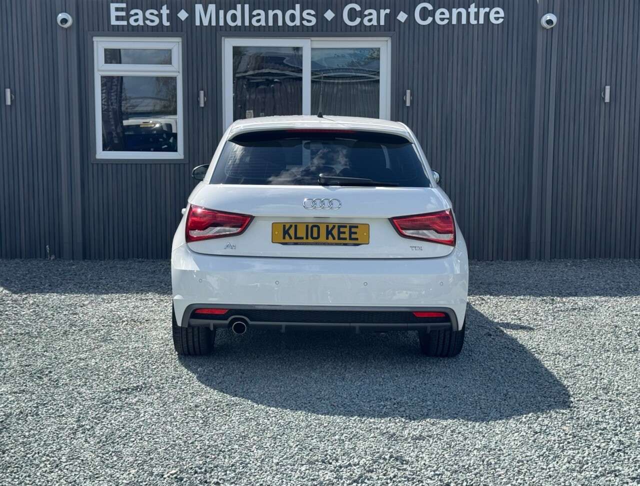2017 AUDI A1 2017 AUDI A1