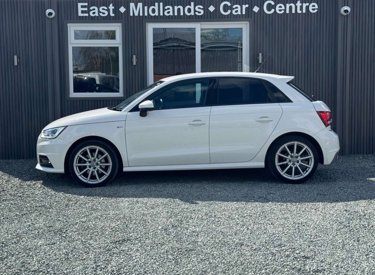 2017 AUDI A1 2017 AUDI A1