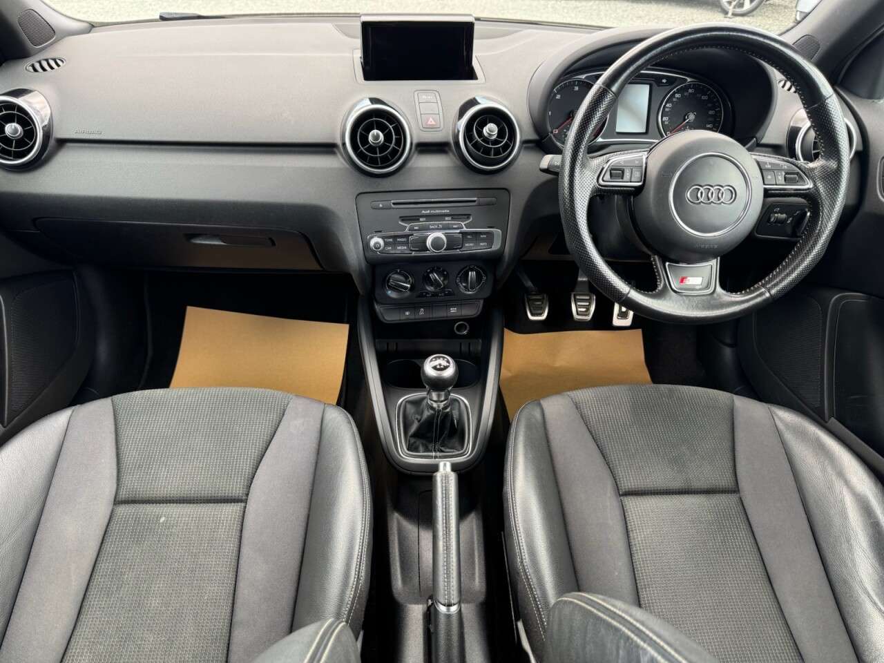 2017 AUDI A1 2017 AUDI A1