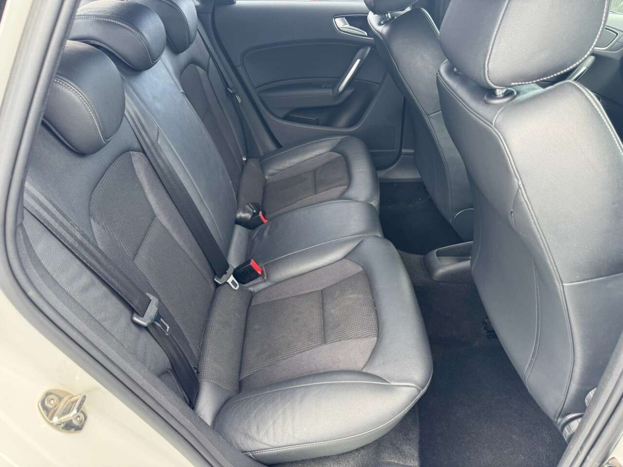 2017 AUDI A1 2017 AUDI A1
