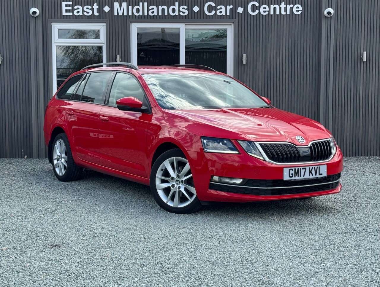 A 2017 SKODA OCTAVIA 2.0 TDI SE L Estate 5dr Diesel DSG Euro 6 (s/s) (150 ps) A 2017 SKODA OCTAVIA 2.0 TDI SE L Estate 5dr Diesel DSG Euro 6 (s/s) (150 ps)
