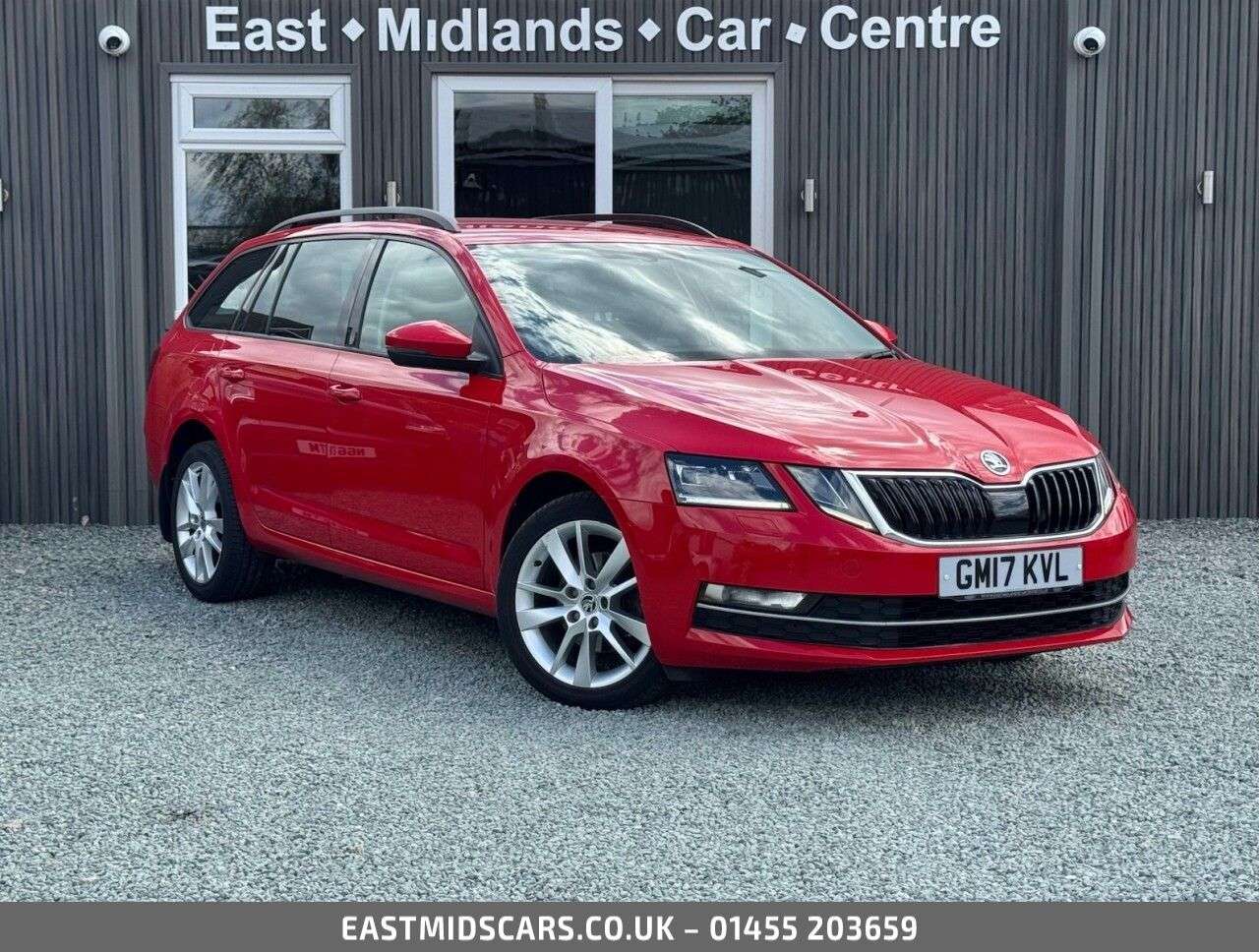A 2017 SKODA OCTAVIA 2.0 TDI SE L Estate 5dr Diesel DSG Euro 6 (s/s) (150 ps) A 2017 SKODA OCTAVIA 2.0 TDI SE L Estate 5dr Diesel DSG Euro 6 (s/s) (150 ps)