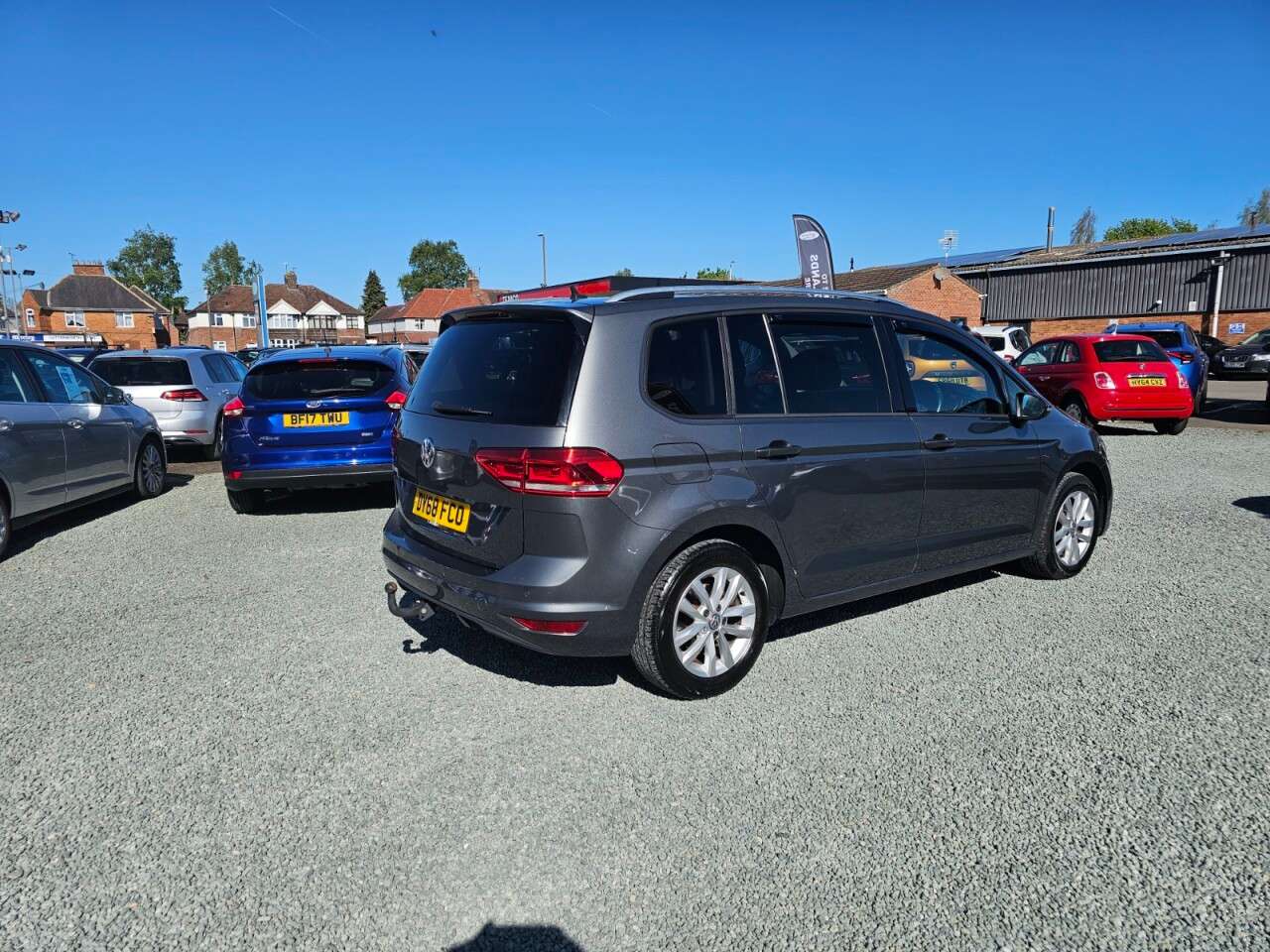 A 2018 VOLKSWAGEN TOURAN 1.6 TDI SE Family MPV 5dr Diesel DSG Euro 6 (s/s) (115 ps) A 2018 VOLKSWAGEN TOURAN 1.6 TDI SE Family MPV 5dr Diesel DSG Euro 6 (s/s) (115 ps)