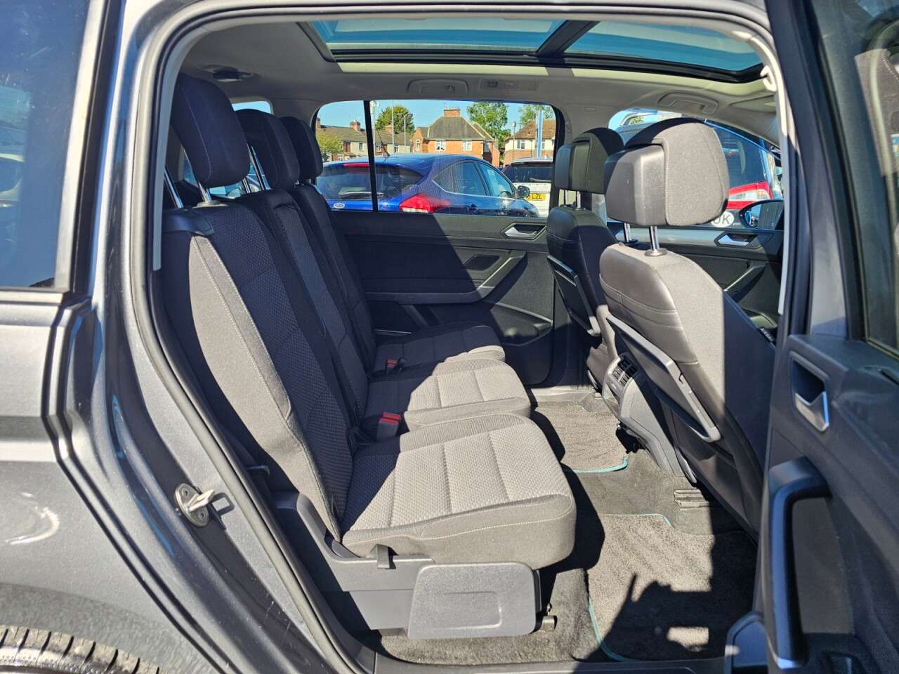 2018 VOLKSWAGEN TOURAN 2018 VOLKSWAGEN TOURAN