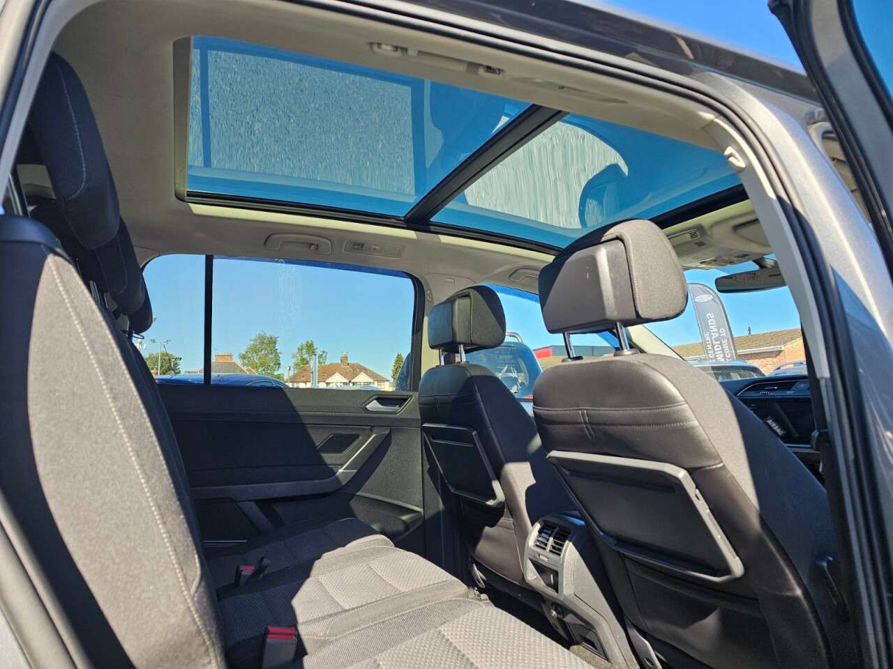 2018 VOLKSWAGEN TOURAN 2018 VOLKSWAGEN TOURAN