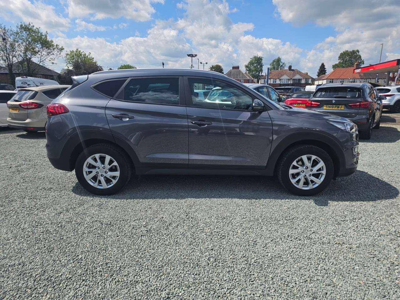A 2020 HYUNDAI TUCSON 1.6 GDi SE Nav SUV 5dr Petrol Manual Euro 6 (s/s) (132 ps) A 2020 HYUNDAI TUCSON 1.6 GDi SE Nav SUV 5dr Petrol Manual Euro 6 (s/s) (132 ps)
