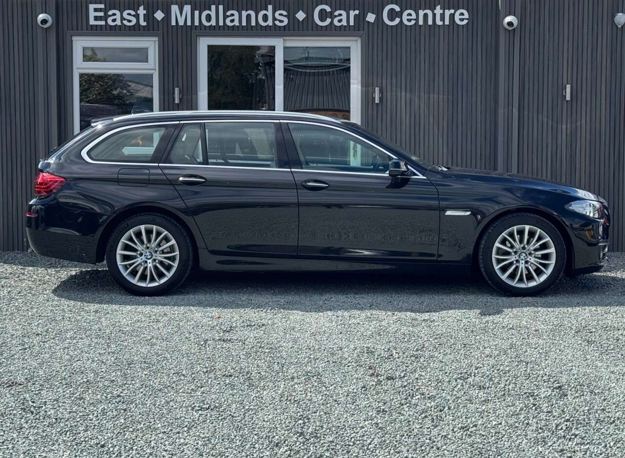 A 2013 BMW 5 SERIES 2.0 520d Luxury Touring 5dr Diesel Auto Euro 6 (s/s) (184 ps) A 2013 BMW 5 SERIES 2.0 520d Luxury Touring 5dr Diesel Auto Euro 6 (s/s) (184 ps)