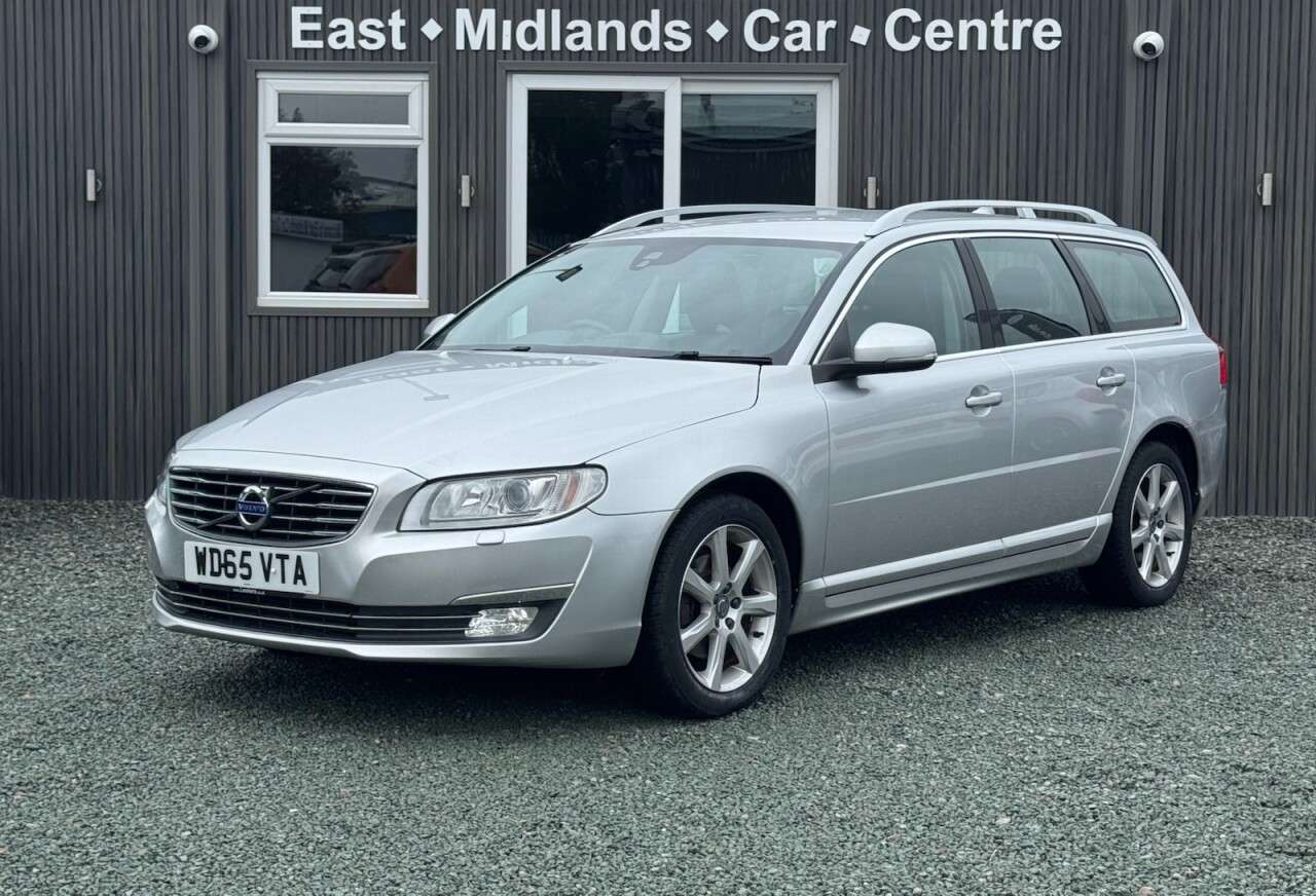 2015 VOLVO V70 2015 VOLVO V70