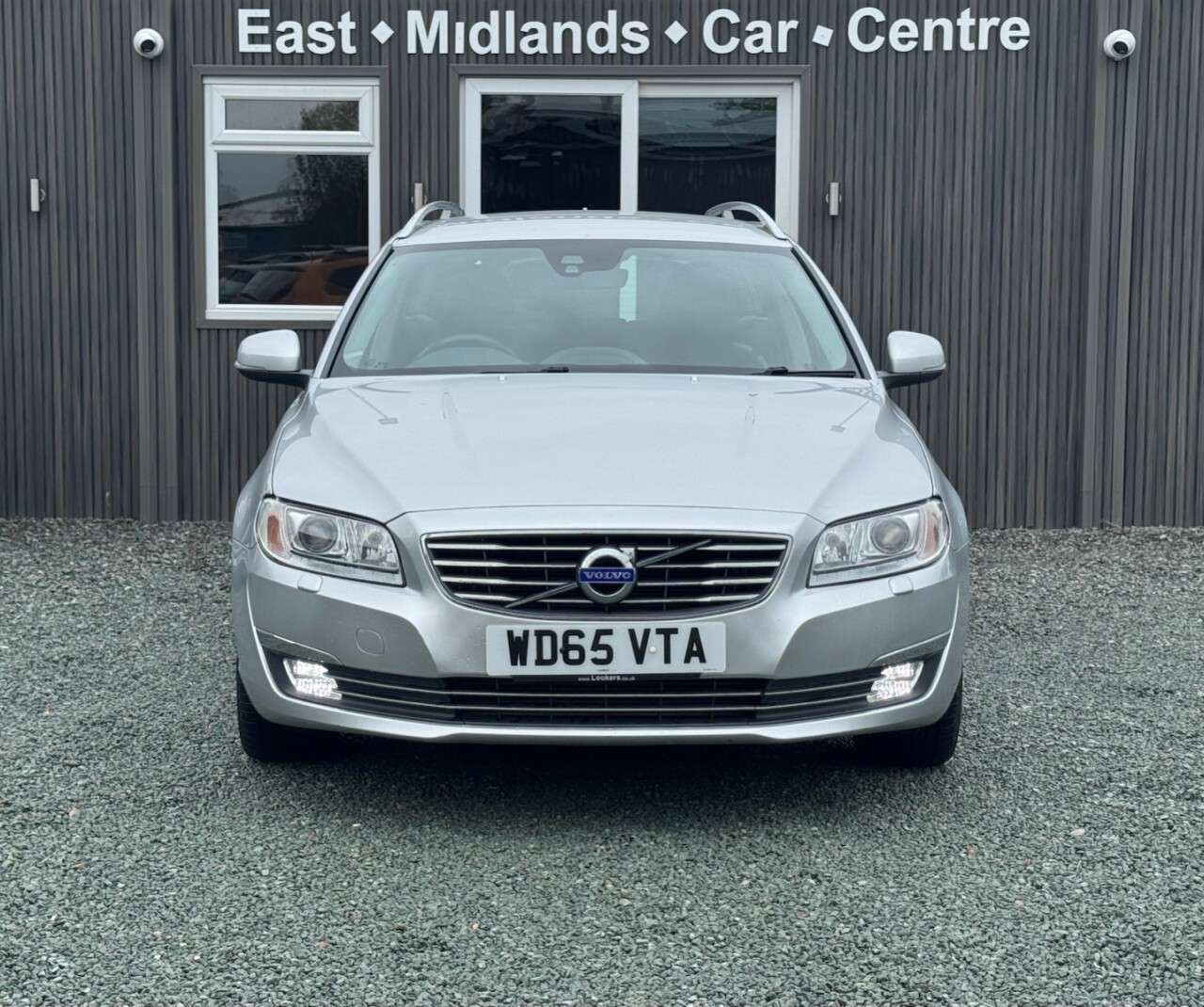 2015 VOLVO V70 2015 VOLVO V70