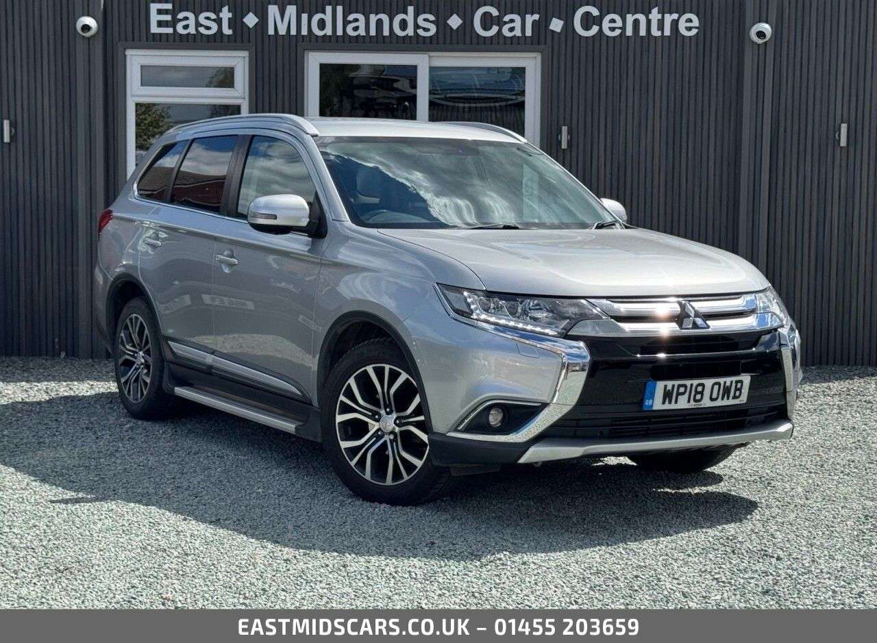 A 2018 MITSUBISHI OUTLANDER 2.2 DI-D 4 SUV 5dr Diesel Auto 4WD Euro 6 (147 ps) A 2018 MITSUBISHI OUTLANDER 2.2 DI-D 4 SUV 5dr Diesel Auto 4WD Euro 6 (147 ps)