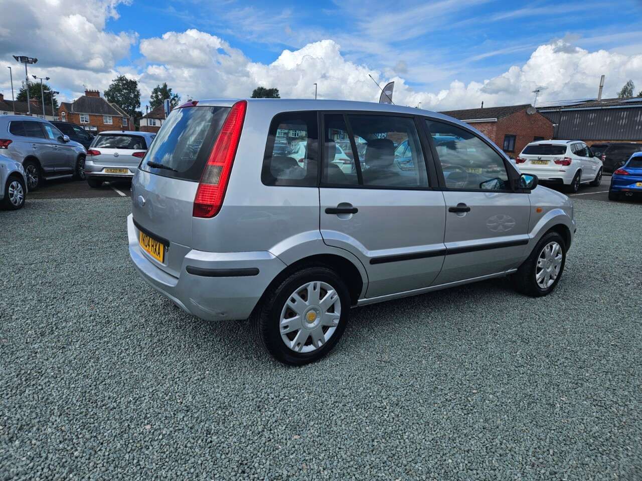 A 2004 FORD FUSION 1.4 2 Hatchback 5dr Petrol Manual (158 g/km, 79 bhp) A 2004 FORD FUSION 1.4 2 Hatchback 5dr Petrol Manual (158 g/km, 79 bhp)