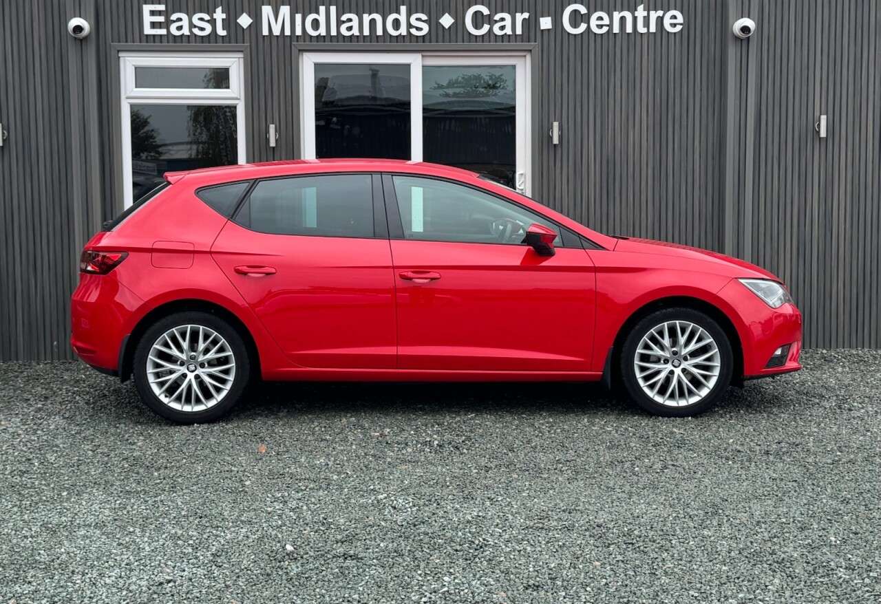 A 2017 SEAT LEON 1.2 TSI SE Dynamic Technology Hatchback 5dr Petrol Manual Euro 6 (s/s) (110 A 2017 SEAT LEON 1.2 TSI SE Dynamic Technology Hatchback 5dr Petrol Manual Euro 6 (s/s) (110
