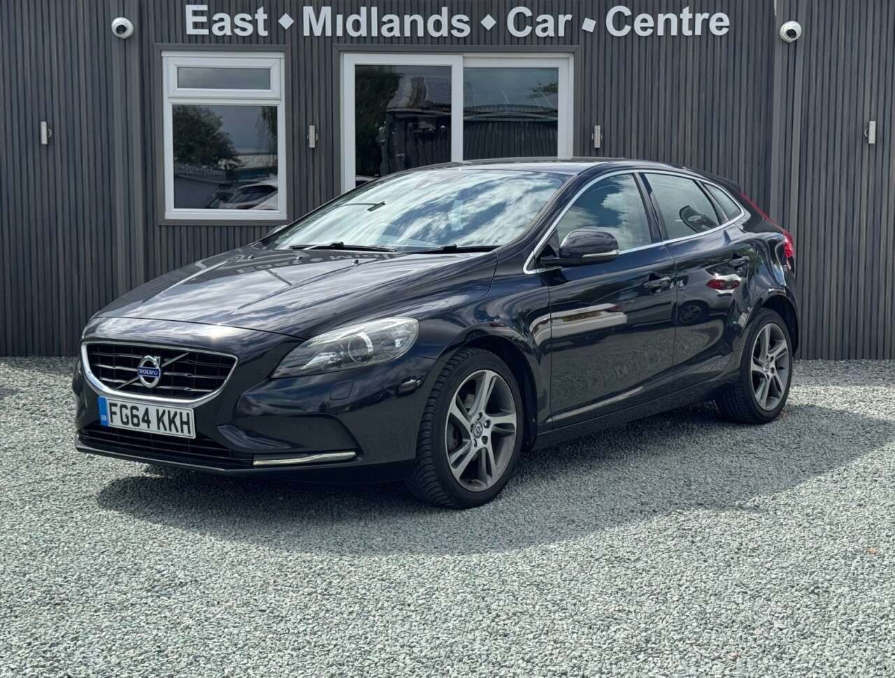 2014 VOLVO V40 2014 VOLVO V40