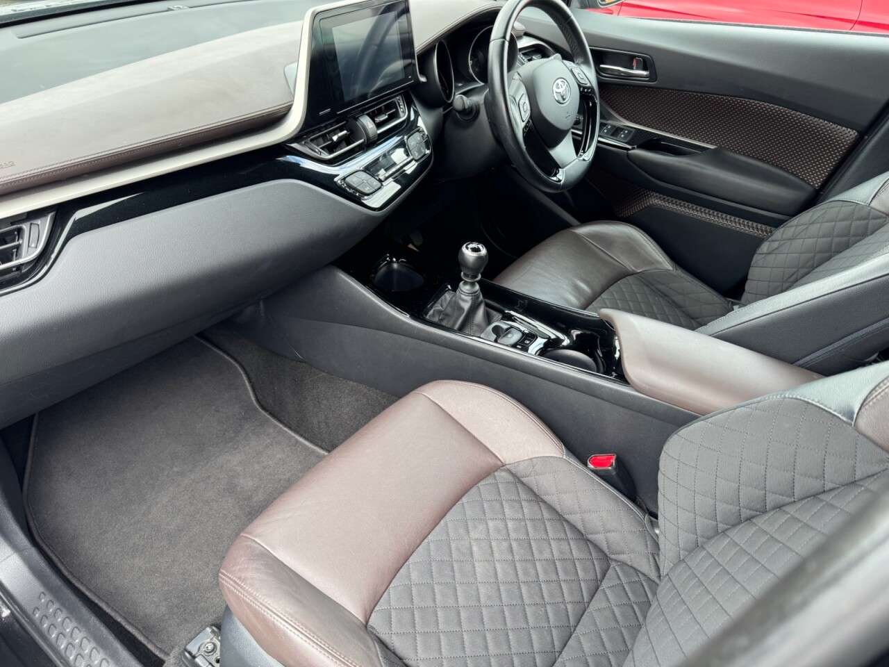 2016 TOYOTA C-HR 2016 TOYOTA C-HR
