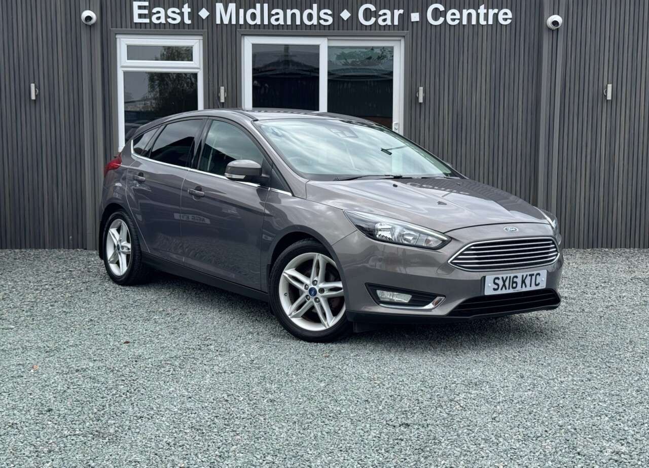 A 2016 FORD FOCUS 1.0T EcoBoost Titanium Hatchback 5dr Petrol Manual Euro 6 (s/s) (125 ps) A 2016 FORD FOCUS 1.0T EcoBoost Titanium Hatchback 5dr Petrol Manual Euro 6 (s/s) (125 ps)