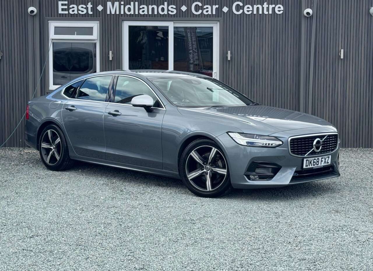 A 2018 VOLVO S90 2.0 D4 R-Design Saloon 4dr Diesel Auto Euro 6 (s/s) (190 ps) A 2018 VOLVO S90 2.0 D4 R-Design Saloon 4dr Diesel Auto Euro 6 (s/s) (190 ps)