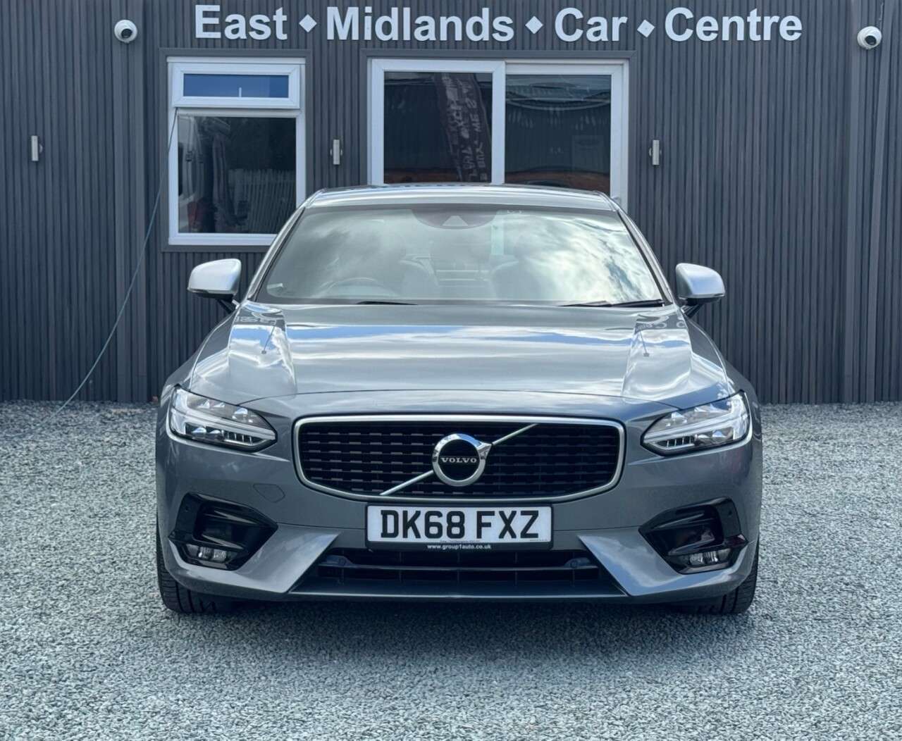 2018 VOLVO S90 2018 VOLVO S90