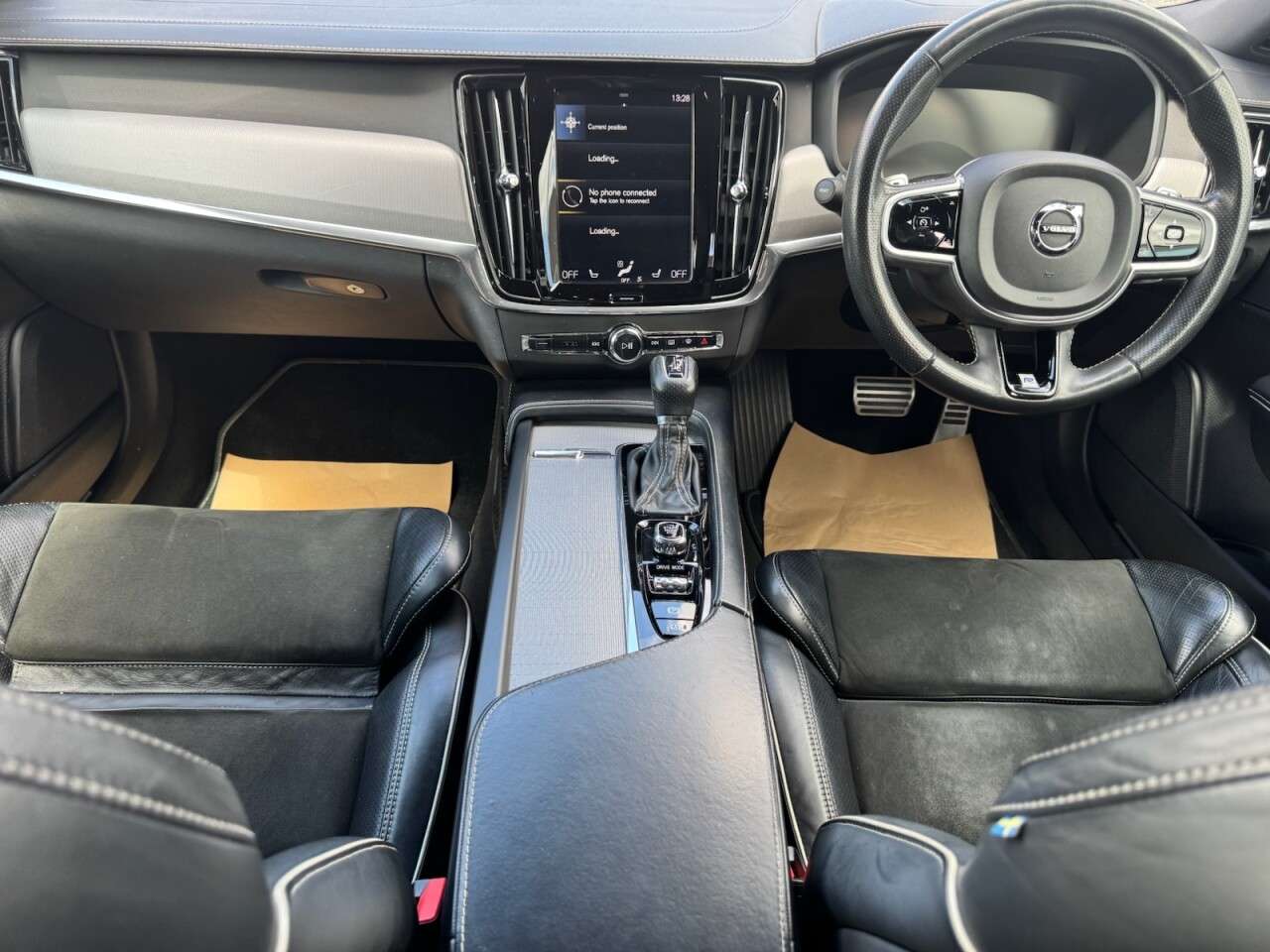 2018 VOLVO S90 2018 VOLVO S90