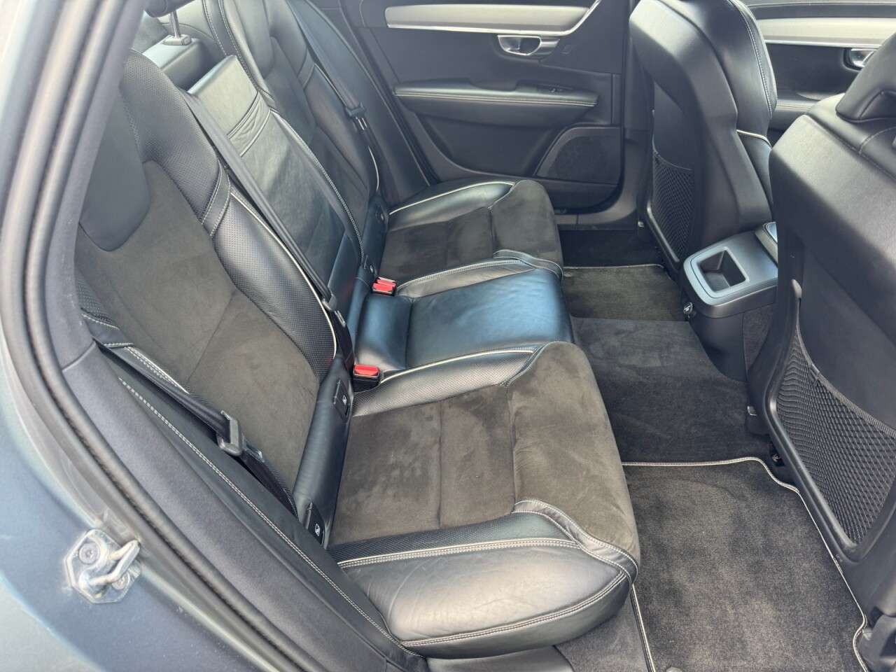 2018 VOLVO S90 2018 VOLVO S90