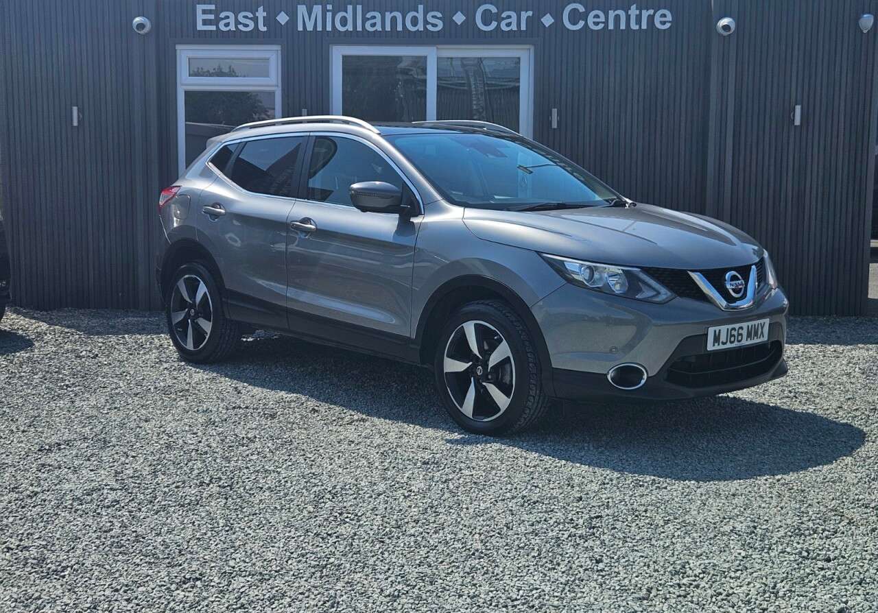 A 2016 NISSAN QASHQAI 1.2 DIG-T N-Connecta SUV 5dr Petrol Manual 2WD Euro 6 (s/s) (115 ps) A 2016 NISSAN QASHQAI 1.2 DIG-T N-Connecta SUV 5dr Petrol Manual 2WD Euro 6 (s/s) (115 ps)