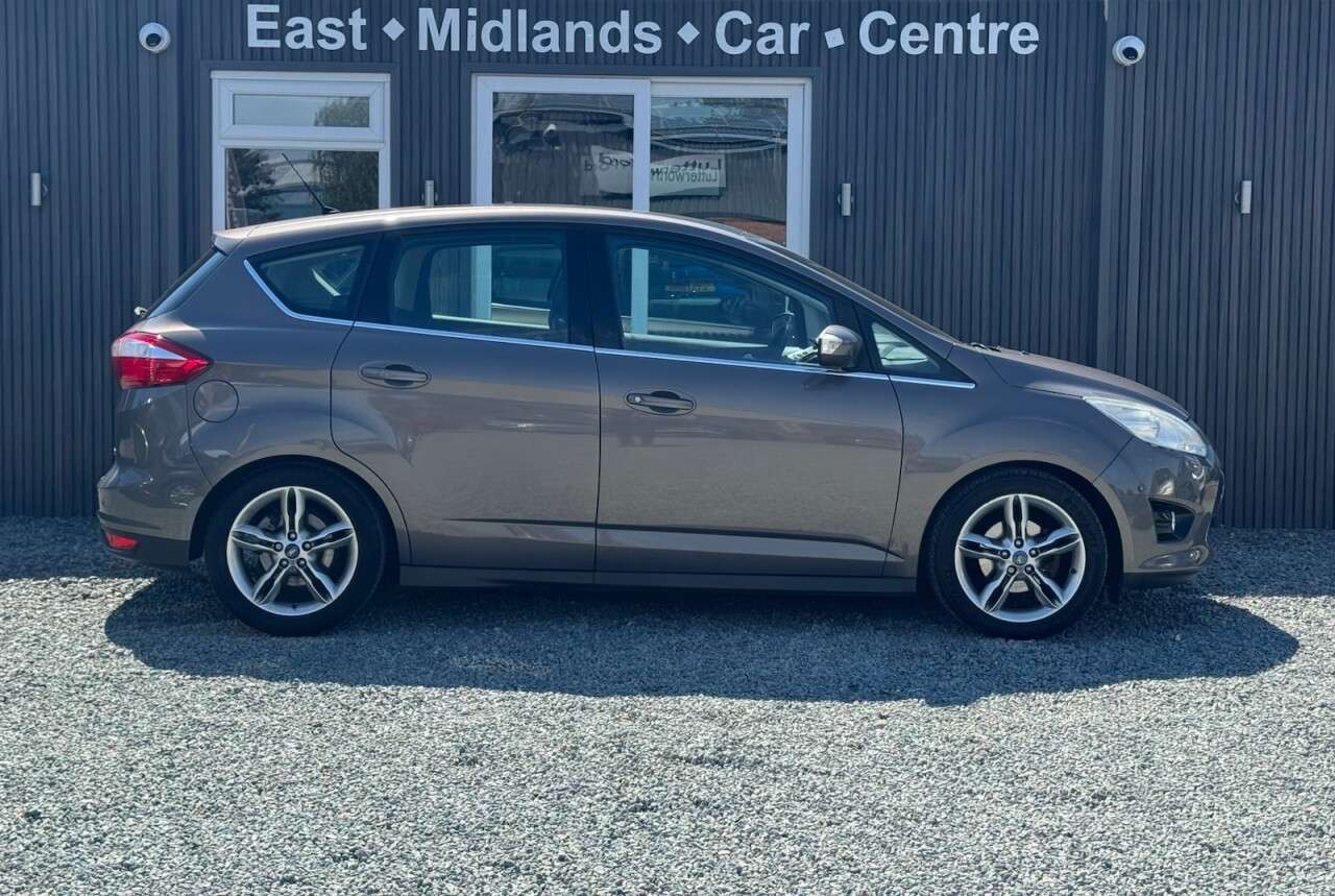A 2014 FORD C-MAX 1.0T EcoBoost Titanium X MPV 5dr Petrol Manual Euro 5 (s/s) (125 ps) A 2014 FORD C-MAX 1.0T EcoBoost Titanium X MPV 5dr Petrol Manual Euro 5 (s/s) (125 ps)