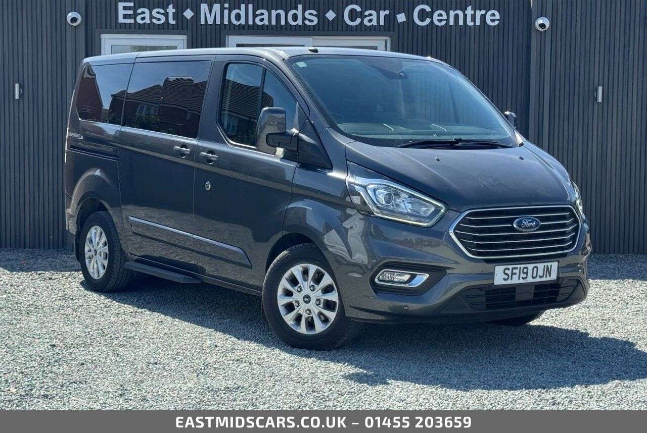 A 2019 FORD TOURNEO CUSTOM 2.0 INDERPENDENCE RE AUTO 7 SEATS WAV A 2019 FORD TOURNEO CUSTOM 2.0 INDERPENDENCE RE AUTO 7 SEATS WAV