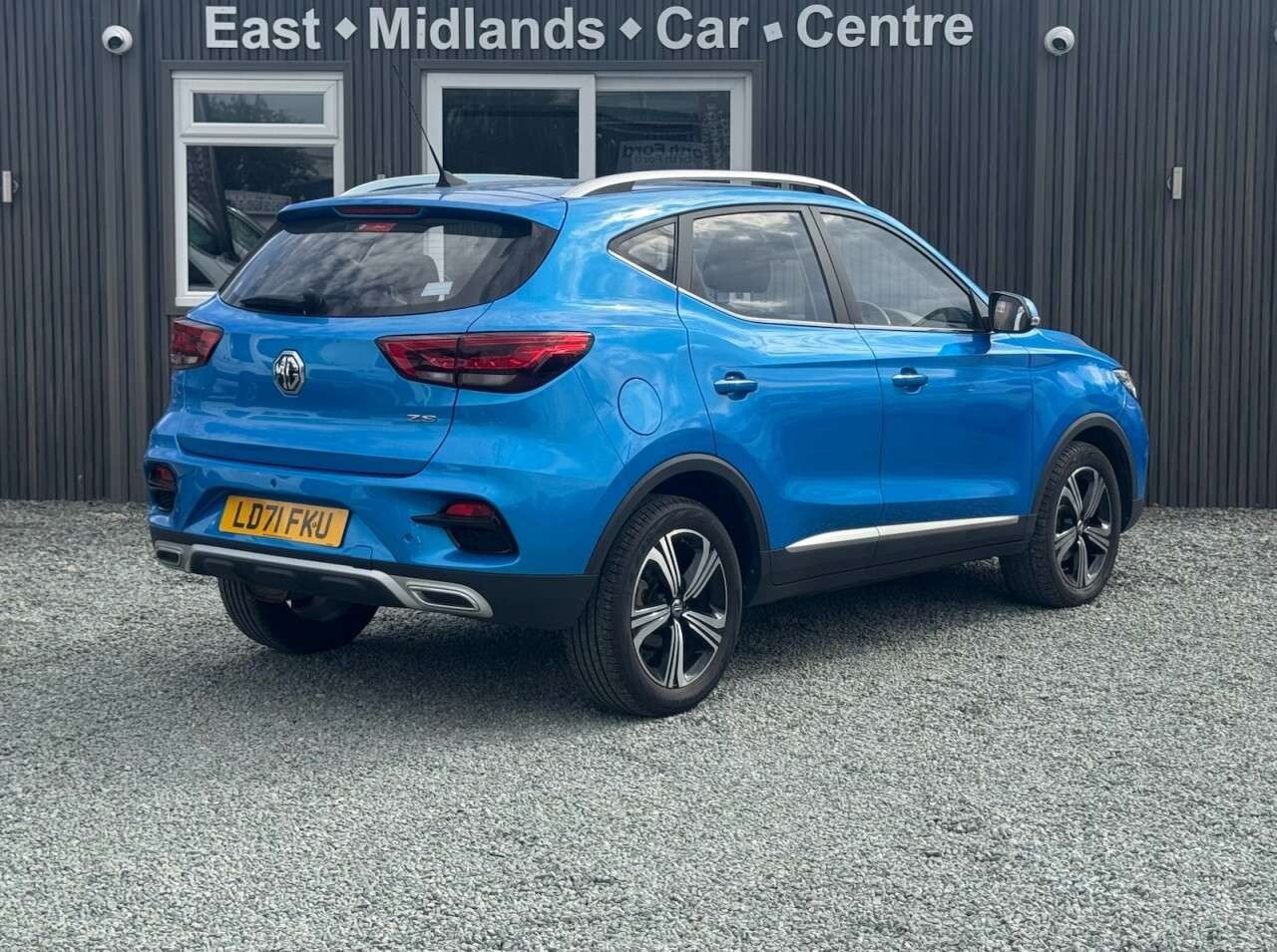 A 2021 MG MG ZS 1.5 VTi-TECH Excite SUV 5dr Petrol Manual Euro 6 (s/s) (106 ps) A 2021 MG MG ZS 1.5 VTi-TECH Excite SUV 5dr Petrol Manual Euro 6 (s/s) (106 ps)