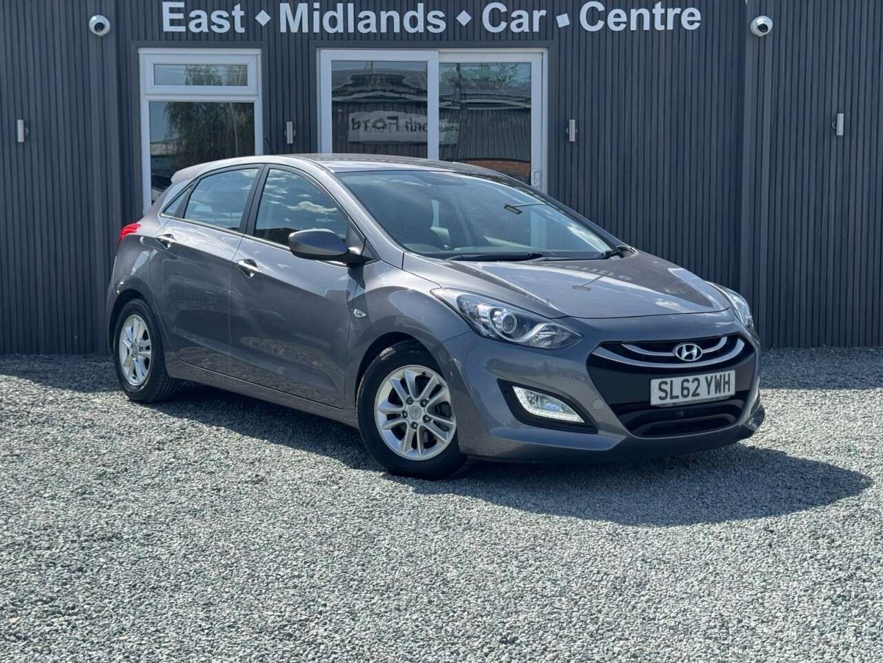 A 2012 HYUNDAI I30 1.6 CRDi Active Hatchback 5dr Diesel Auto Euro 5 (110 ps) A 2012 HYUNDAI I30 1.6 CRDi Active Hatchback 5dr Diesel Auto Euro 5 (110 ps)